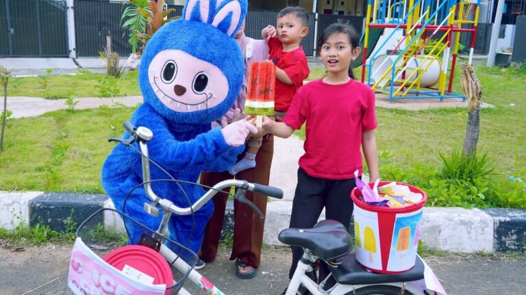 Labubu besar jualan es krim keliling 😱 azam jajan es