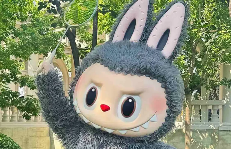 Fake 'lafufu' dolls reportedly taking over as fans struggle to
