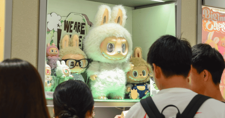 Masked thieves steal $7,000 worth of labubus from california toy