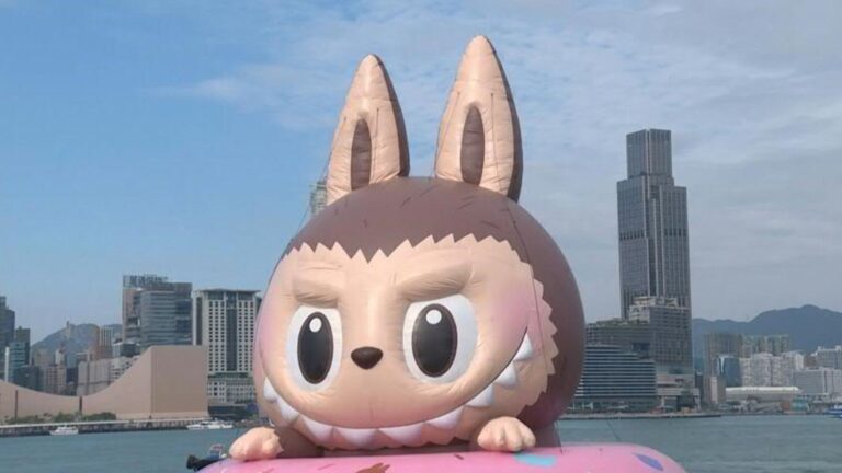 Labubu craze is not over: Giant inflatable takes over Hong Kong Labubu craze is not over: giant inflatable takes over hong